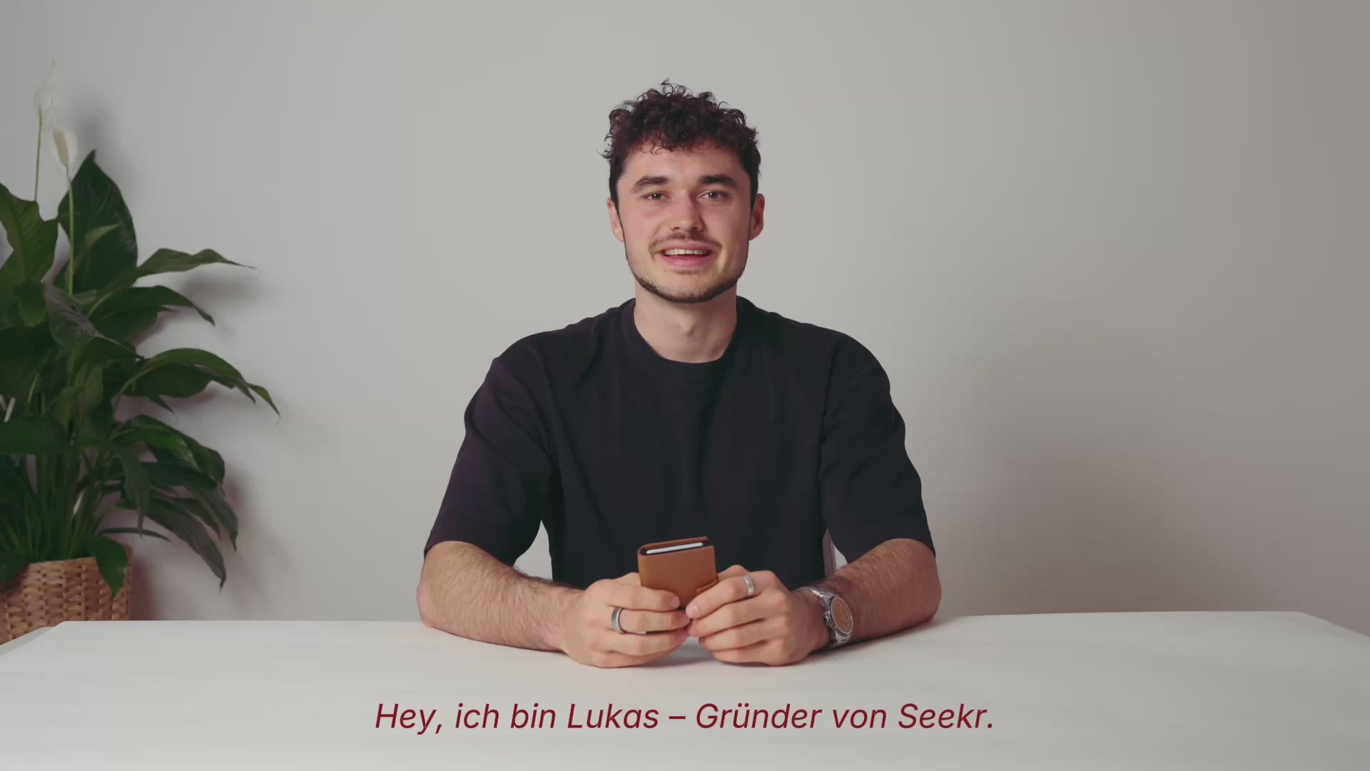 Seekr Cardholder Pro